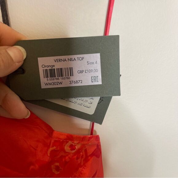 NEW ALLSAINTS PRINTED SILK BLEND TOP NWT Size 4 - Picture 6 of 9